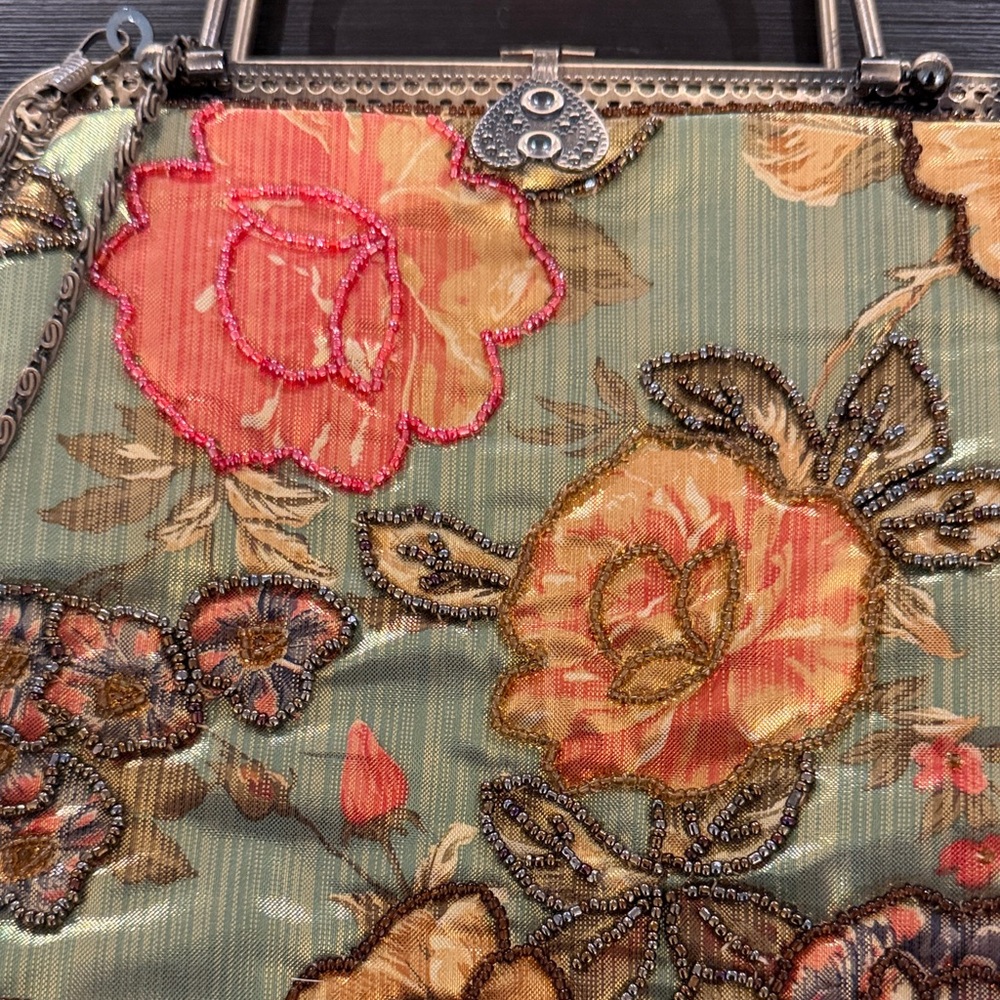 Vintage Floral Embroidered Top-Handle Clutch - Picture 2 of 6